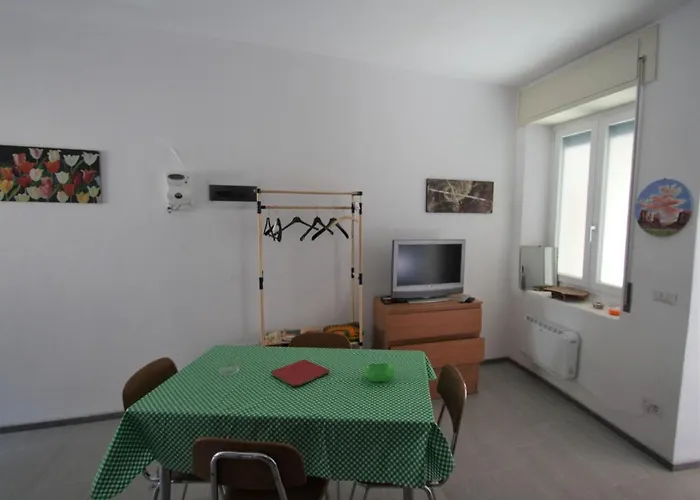 公寓 Borghetto-1 By Interhome